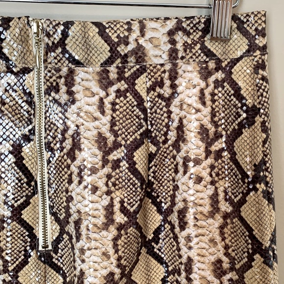 Guess by Marciano size 6 crocodile skirt - Picture 10 of 14